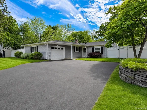 26 Campus Drive, Farmingville, NY 11738