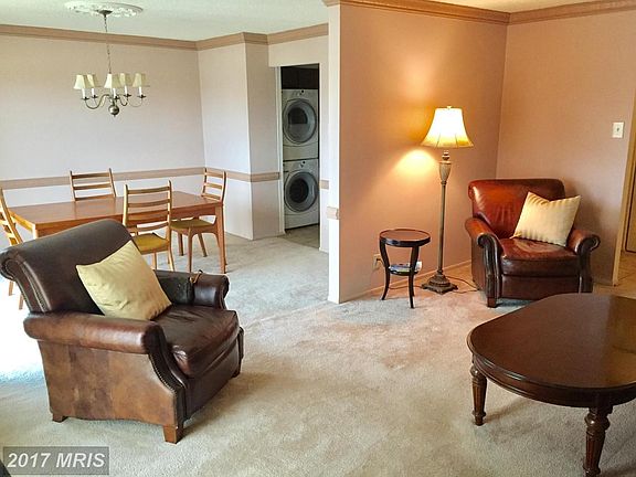 Living/Dining Area