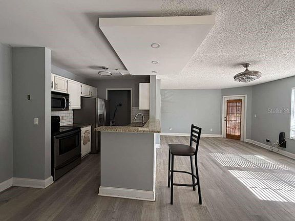 4th image of 6094 WESTGATE DRIVE #101