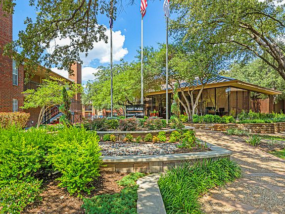 4th image of 333 E Denton Dr #427