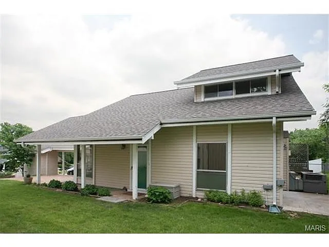 437 Far Hill Dr photo 1