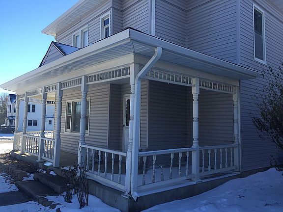 house NE porch