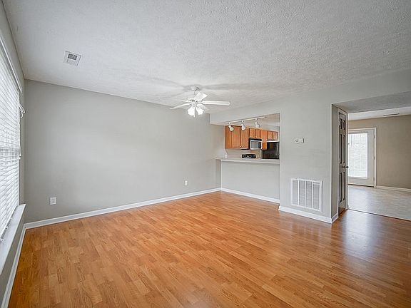 2nd image of 97 Old Tavern Cir