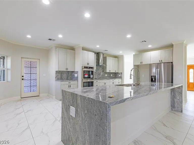 60 E Levi Ave — Photo 17