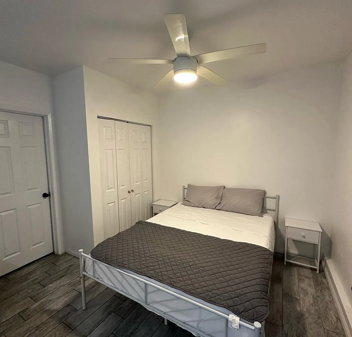 1 bed, 400 sqft, $2,300 — Photo 3