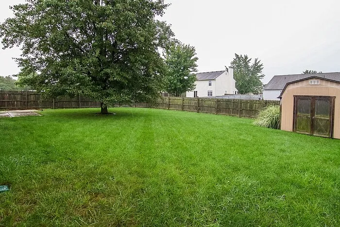 8335 Eagles Nest Dr — Photo 7