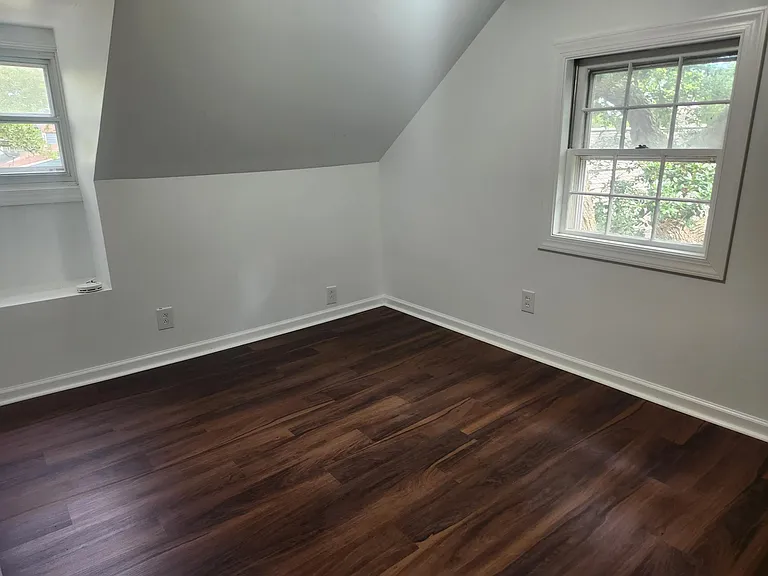 4407 Lee Ave — Photo 7