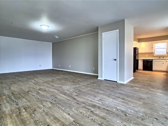 2nd image of 14802 Dutchmans Dr