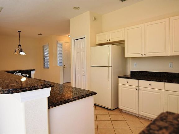 4th image of 146 Tiziano Way