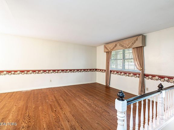 5th image of 617 Hardwicke Dr