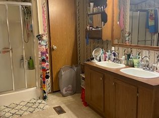 935 Calvert Dr, Clarksville, TN 37042