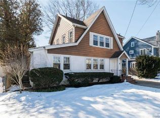 518 Whittier St, Westbury, NY 11590
