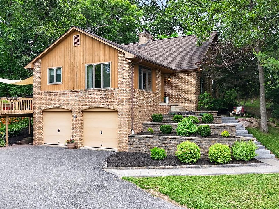 1st image of 2571 Valley View Rd