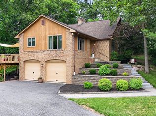 2571 Valley View Rd, Morgantown, PA 19543