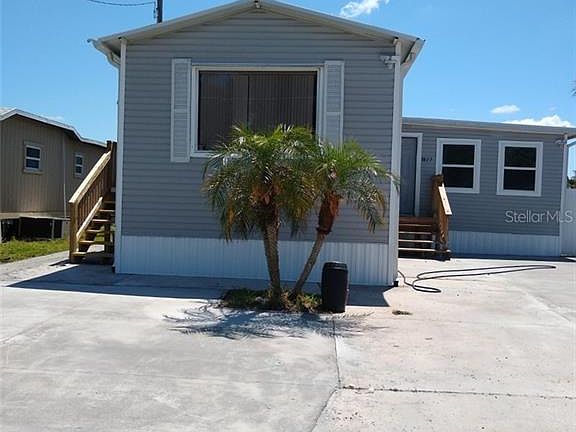 2nd image of 5817 Sussex Dr