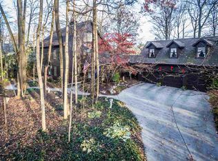 629 Oaktree Ct, Fort Wayne, IN 46845