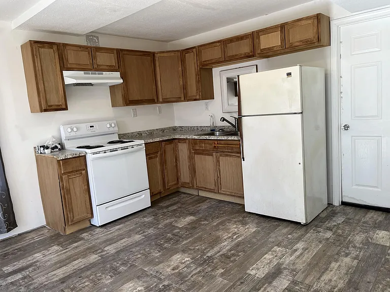 1046 S Maguire Ter #A — Photo 4