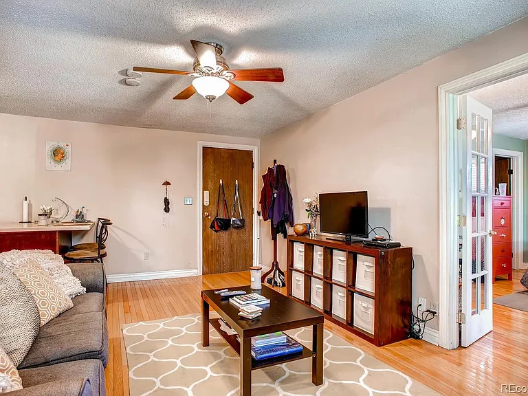 2101 S Josephine St #109 — Photo 4