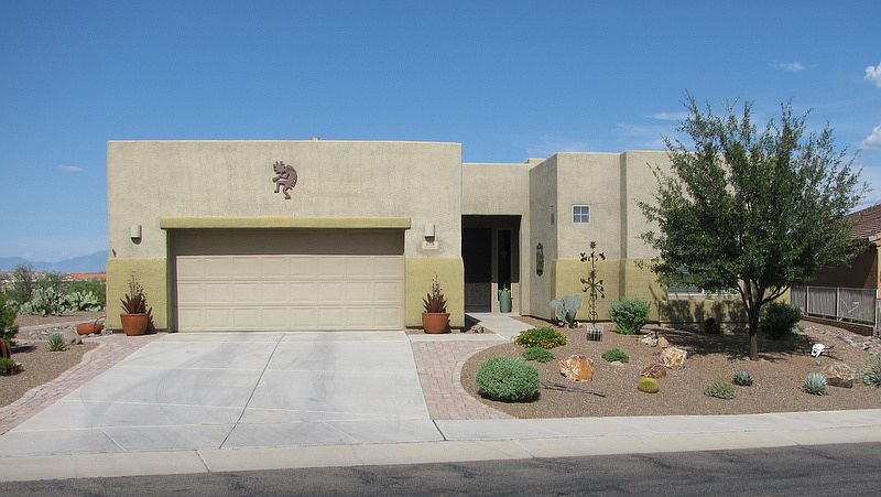 1st image of 658 W Calle Artistica