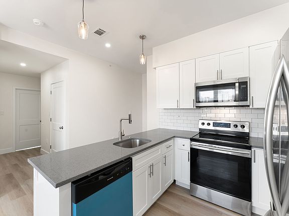 5th image of 3500 Wharton St #104