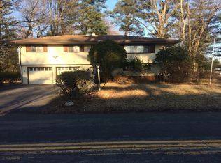 27 Andover Rd, Spring Valley, NY 10977