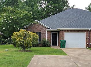 3619 Mayfair Ln, Albany, GA 31721