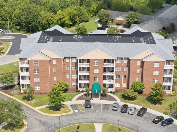 4444 Pheasant Ridge Rd APT 305, Roanoke, VA 24014