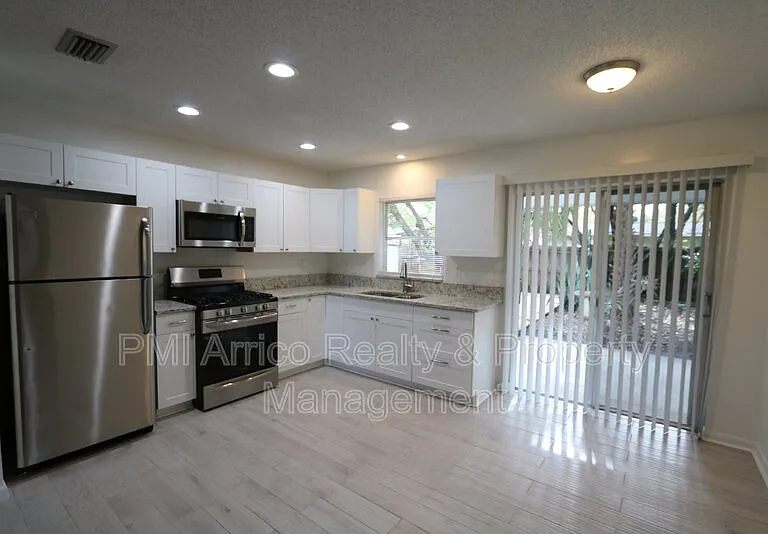 4109 E 99th Ave — Photo 7