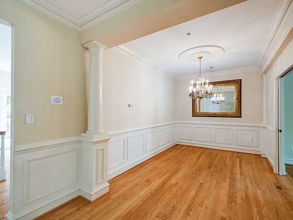 3rd image of 9708 Whitley Park Pl