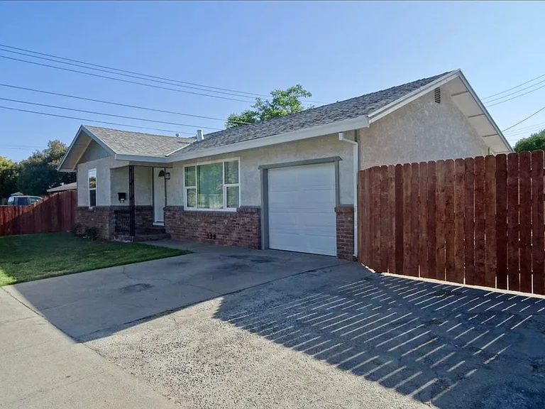 6550 Nielsen Way — Photo 10