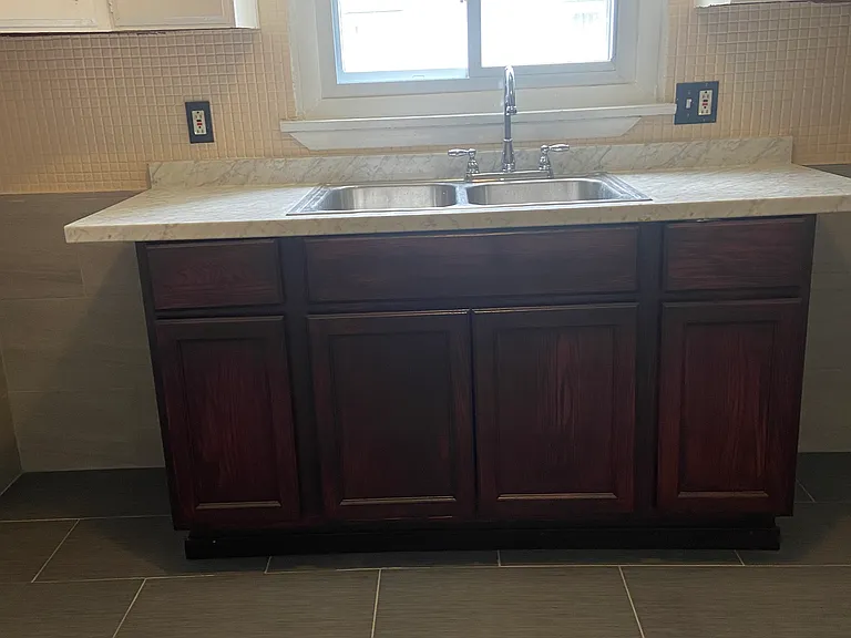 78 Lasalle Ave #1 — Photo 2