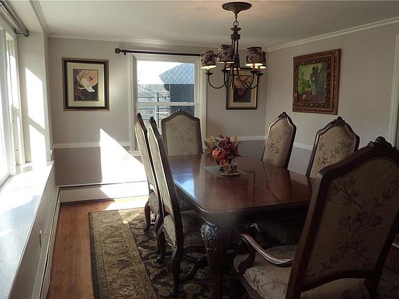 5th image of 29 Glenmere Dr