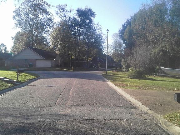 4th image of 11383 Creek Dr