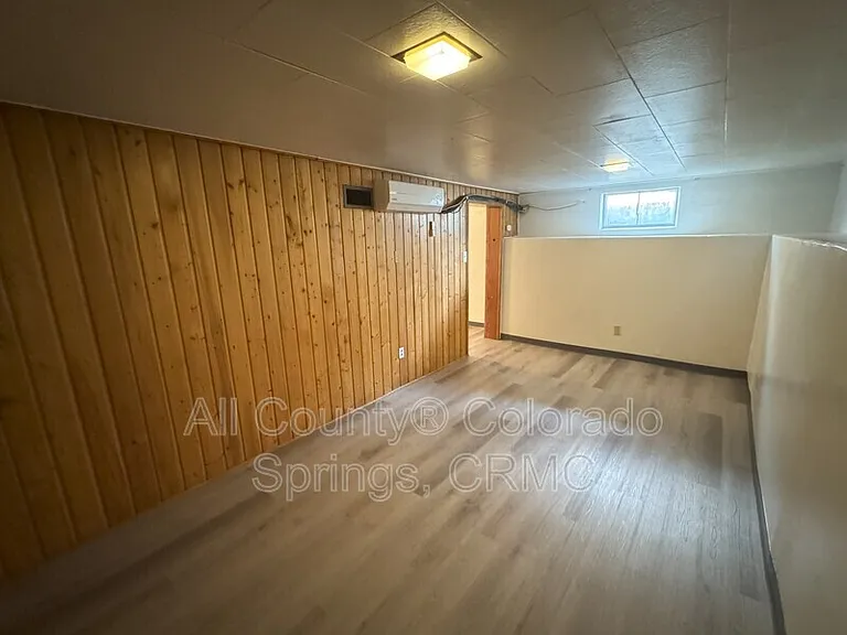 1407 E Platte Ave — Photo 24