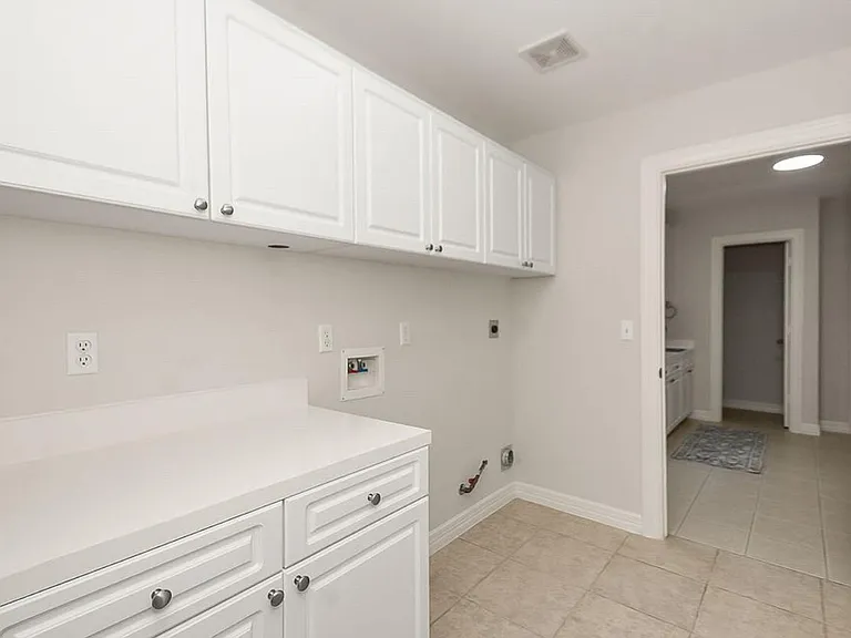 4119 Pembrooke Way — Photo 24