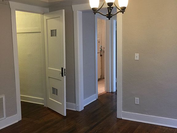 3rd image of 809 E 42nd St APT 3W
