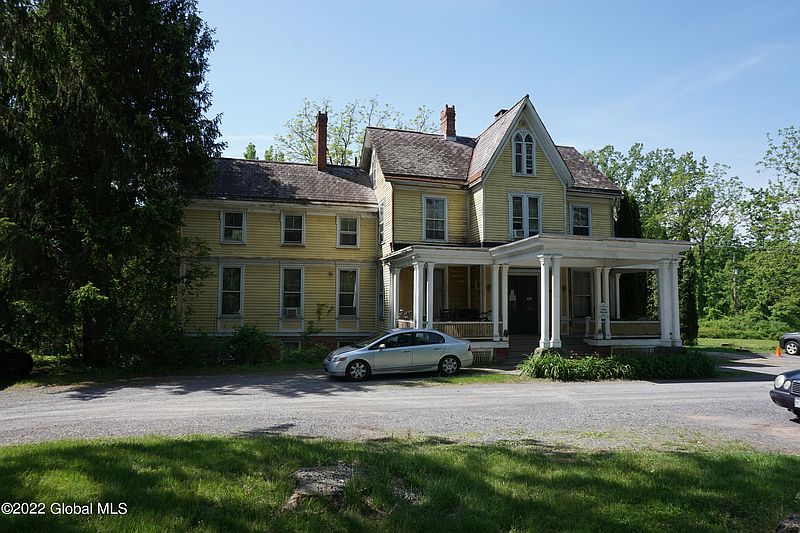2nd image of 182 Excelsior Avenue