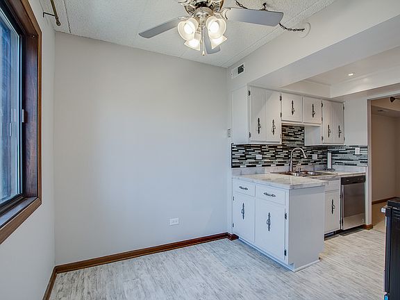 4th image of 15125 Quail Hollow Dr APT 403