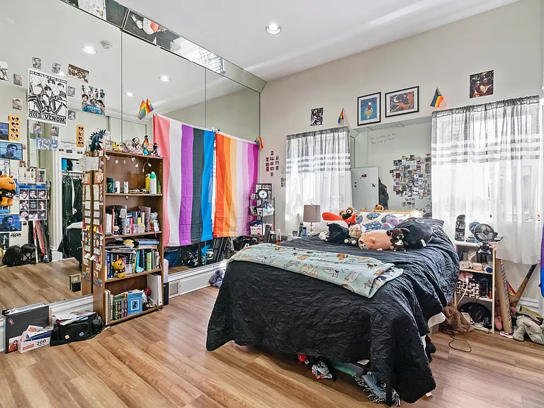 2120 E Carson St — Photo 22