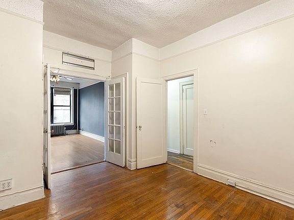 4th image of 1089 Bushwick Ave #1B