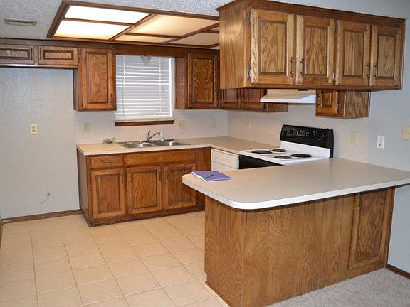 4th image of 11512 Cedar Valley Dr