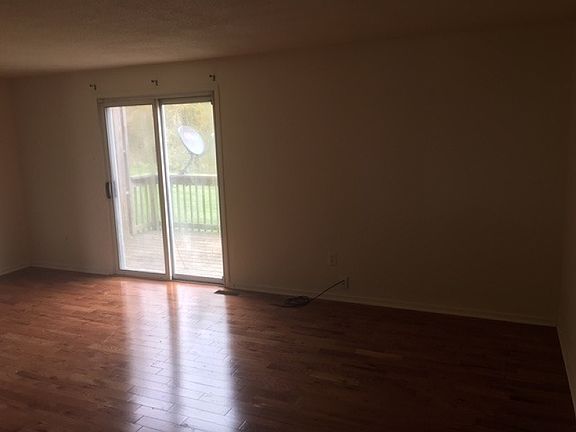 4th image of 59 Liberty Ln #427