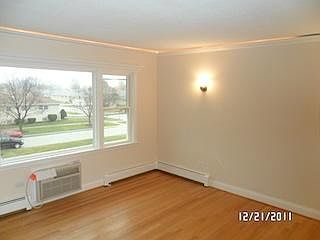 3rd image of 4934 Leonard Dr #3A