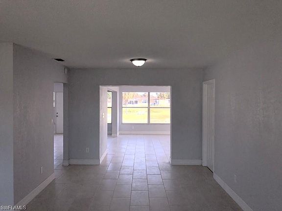 5th image of 216 Fireside Ct