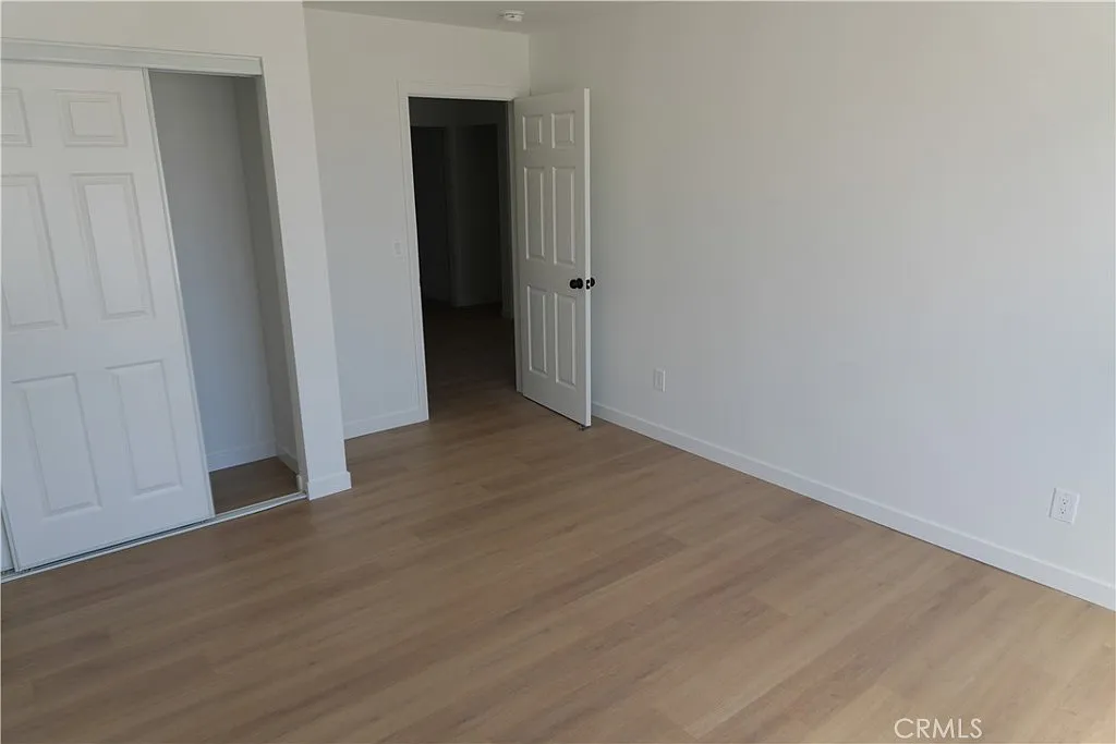3 bed, 1127 sqft, $5,000 — Photo 4