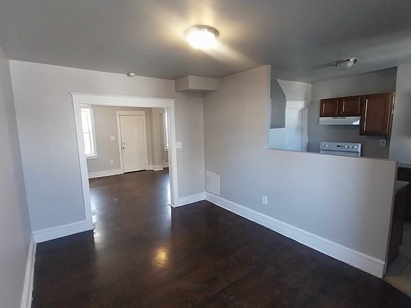 4th image of 514 W 30th St