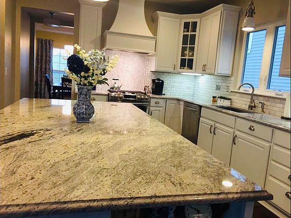 4th image of 6605 Kellogg Dr