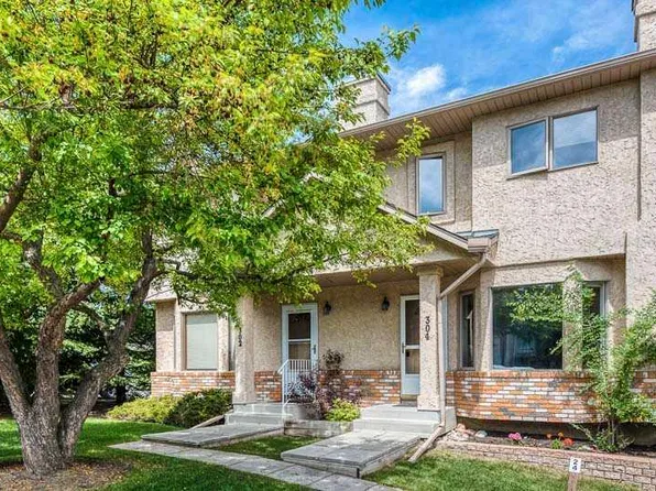 304 S Christie Park Mews SW, Calgary, AB T3H 3G9