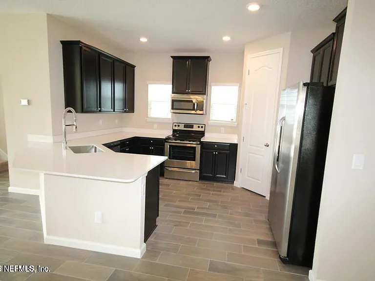 2642 Caroline Hills Dr — Photo 7