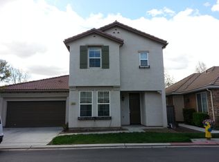 1854 N Larose Ln, Clovis, CA 93619